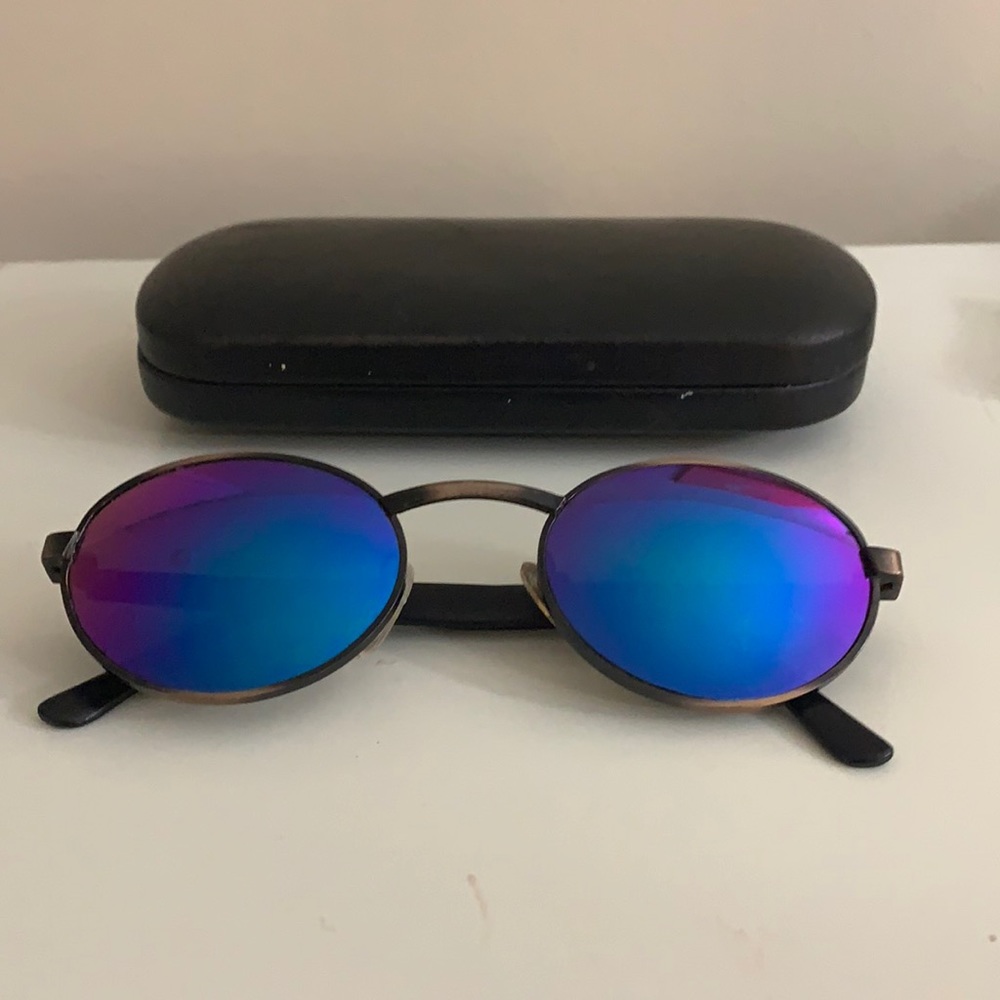 Révo Blue sunglasses